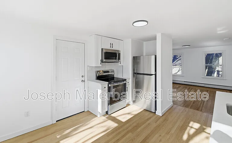 159 Connecticut Ave #2 — Photo 30