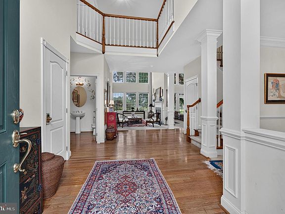 3rd image of 135 Augusta Dr