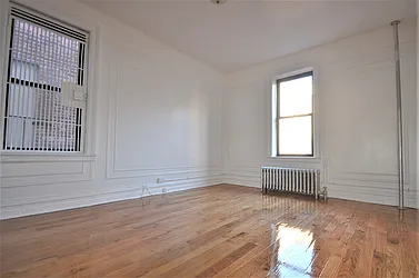 Rented by CITY SKYLINE REALTY INC