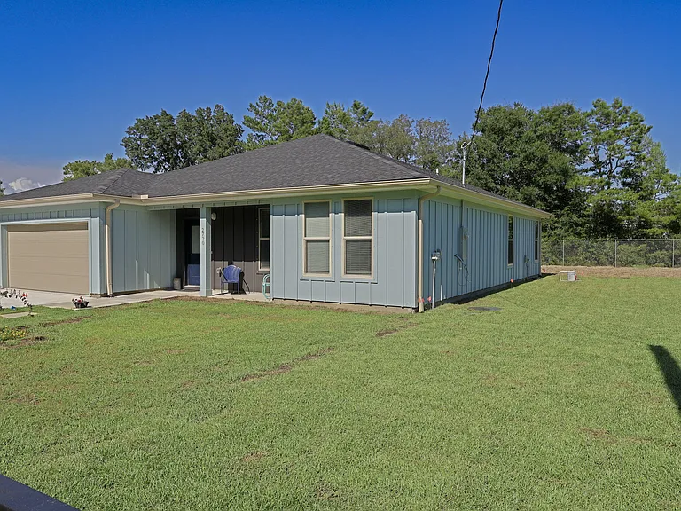 2720 Jewell Rd — Photo 2