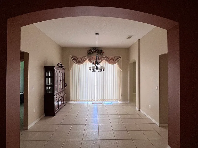10155 SW 159th Ct — Photo 6