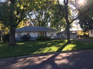 942 109th Ave NW, Coon Rapids, MN 55448