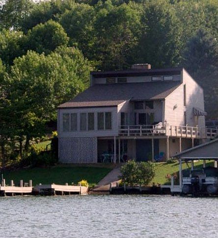 LAKEFRONT