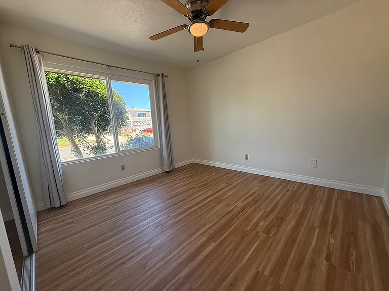 740 Highland St — Photo 9