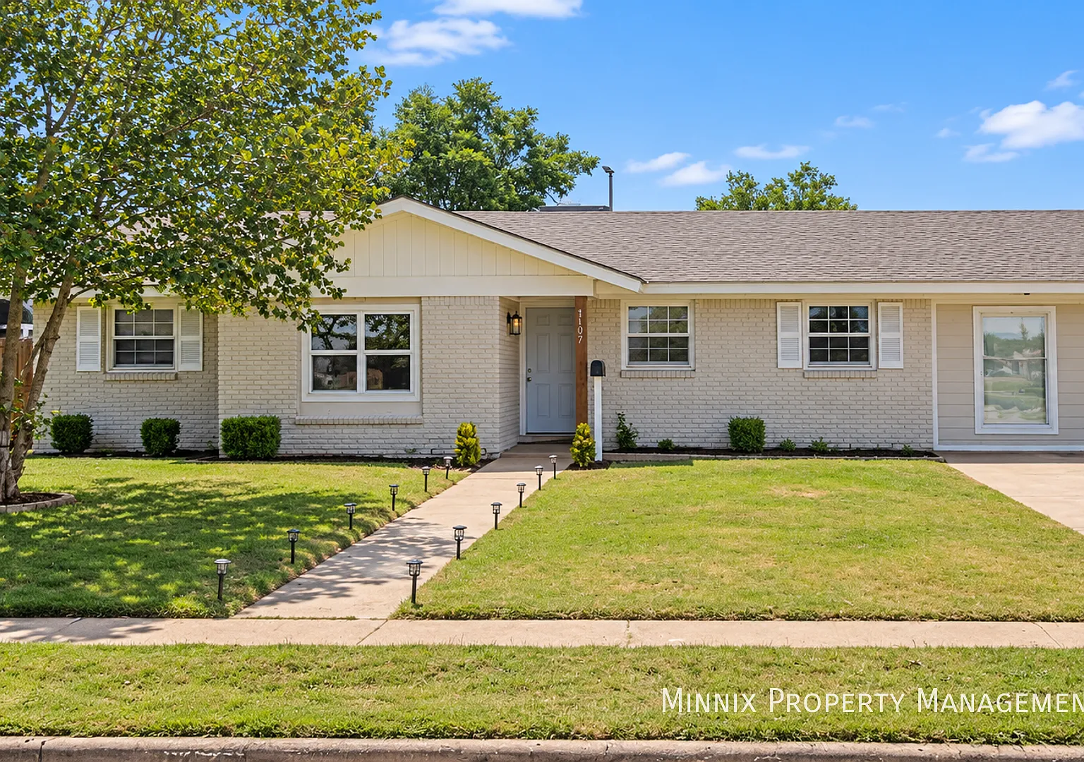 5 bedroom | 5109 48th St. — Photo 1
