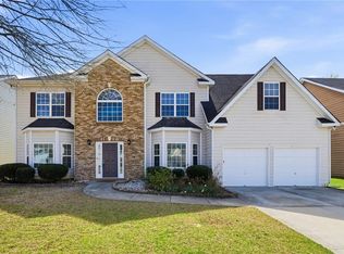 1582 Ewing Farm Dr, Loganville, GA 30052