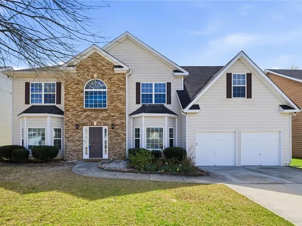 1582 Ewing Farm Dr, Loganville, GA 30052