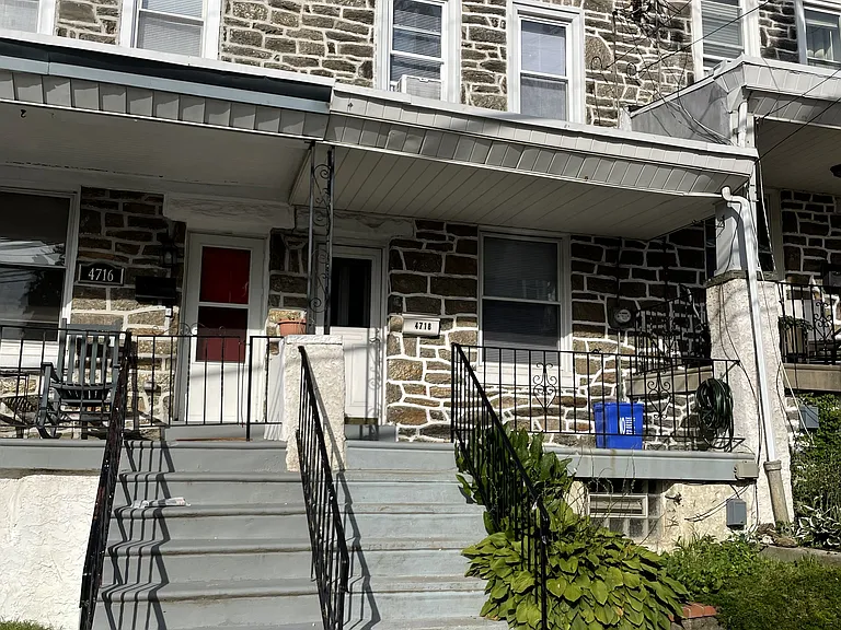 4718 Silverwood St — Photo 25