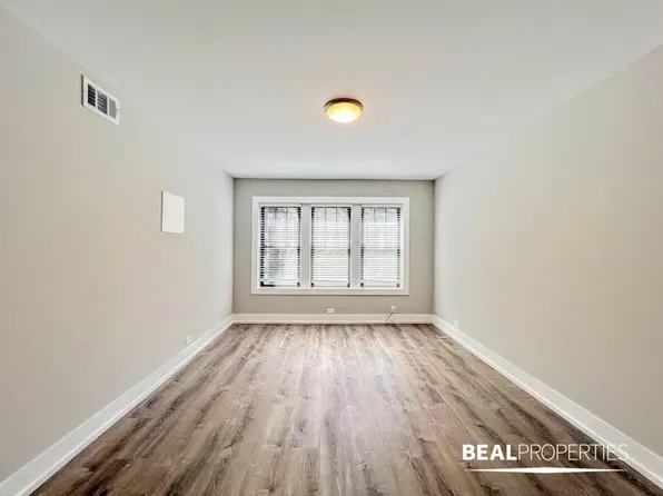 1128 Maple Ave, Evanston, IL