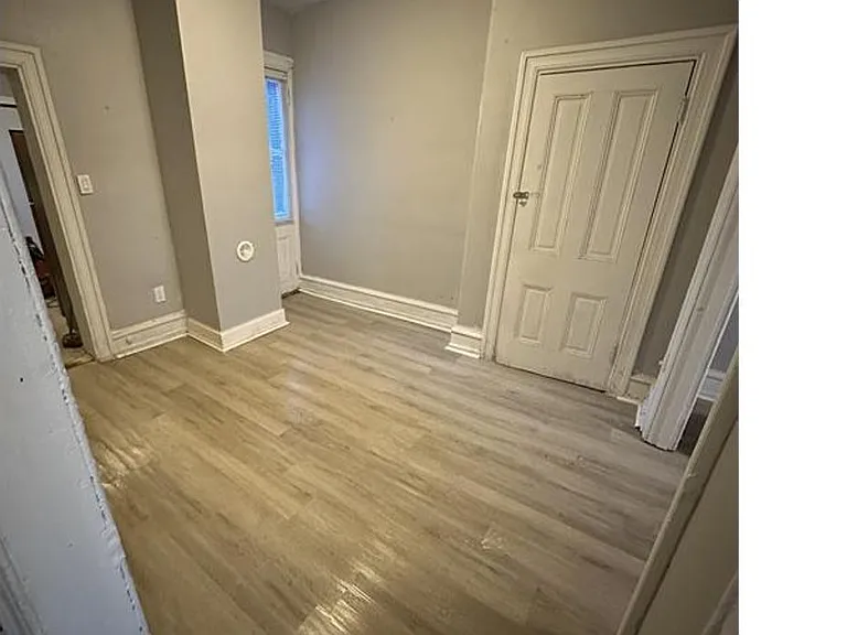 1226 W Firth St — Photo 5