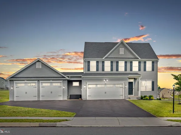 102 Tyler Dr, Hanover, PA 17331