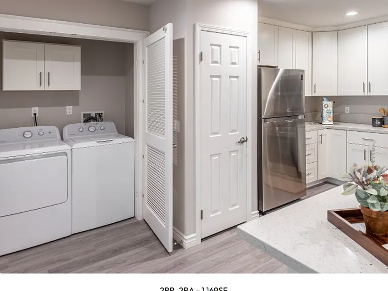 Centerpointe at Market Apartments - 3145 Market Street Riverside CA 92501 — Photo 35