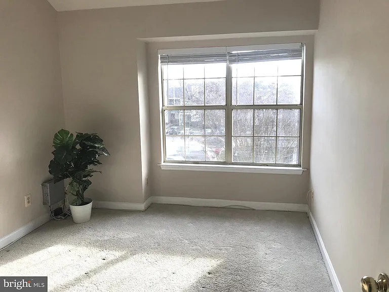 5918 Barbados Pl #202 — Photo 31