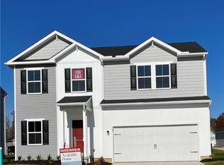 307 River Run Dr, Elyria, OH 44035