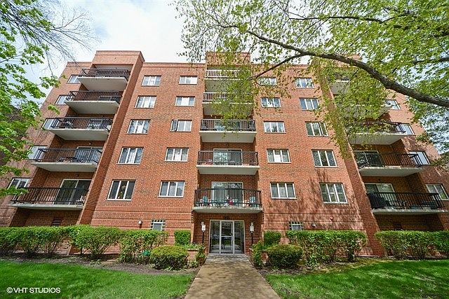 1st image of 820 Graceland Ave APT 402