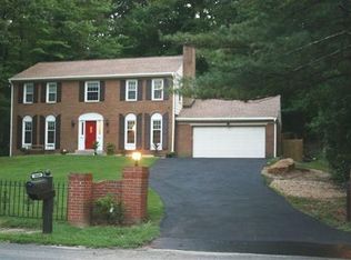 18410 Cedar Dr, Triangle, VA 22172