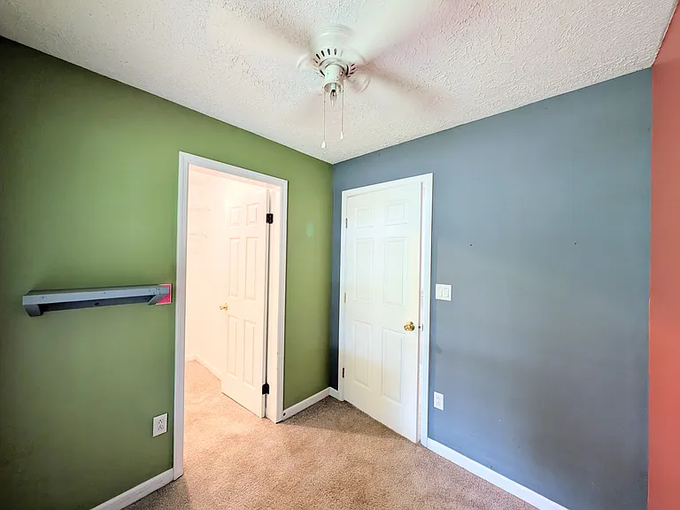 307 14th St SE — Photo 17