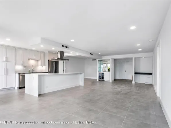 2778 S Ocean Blvd APT 203, Palm Beach, FL 33480