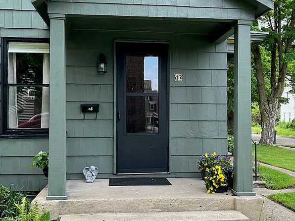 702 W Jefferson Blvd