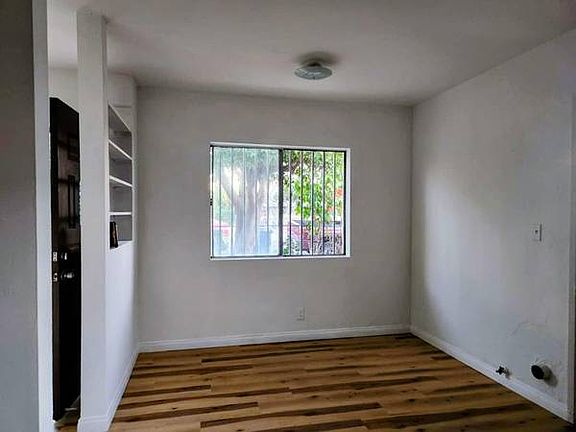 2nd image of 2521 Floradale Ave