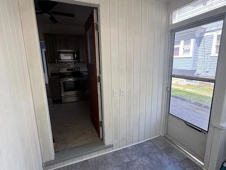 45 Clay Ave — Photo 17