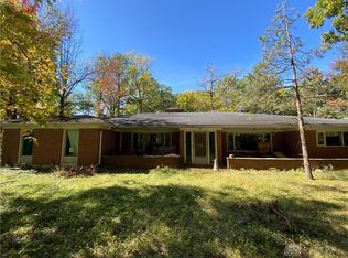 345 S Bird Rd, Springfield, OH 45505