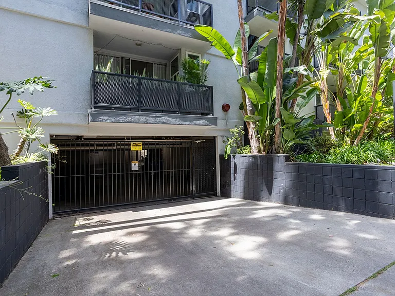 115 North Wetherly Drive — Photo 6