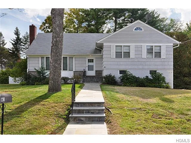 61 Stanton Cir photo 1