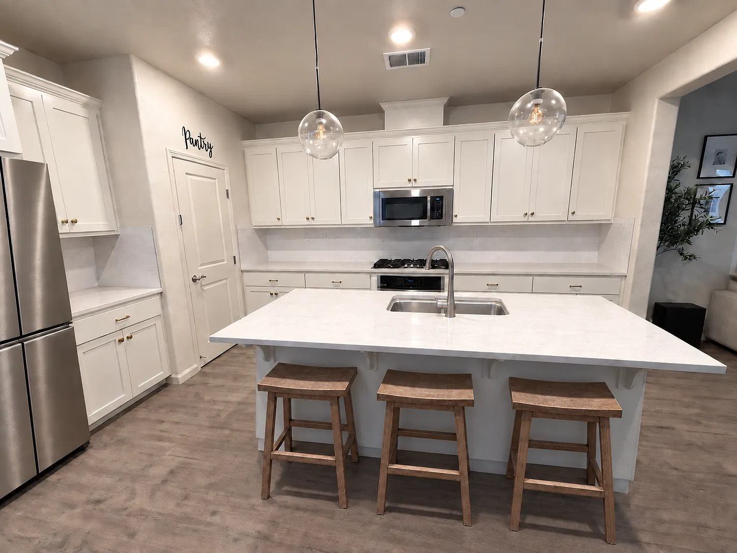 4 bed, 2238 sqft, $5,000 — Photo 4