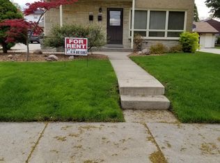 3025 S 83rd St, West Allis, WI 53219