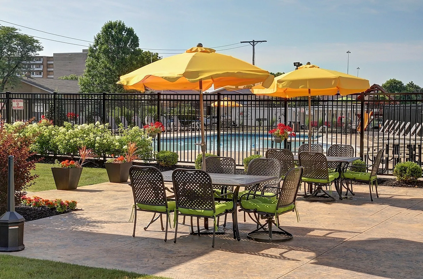 Arbor Court — Photo 4