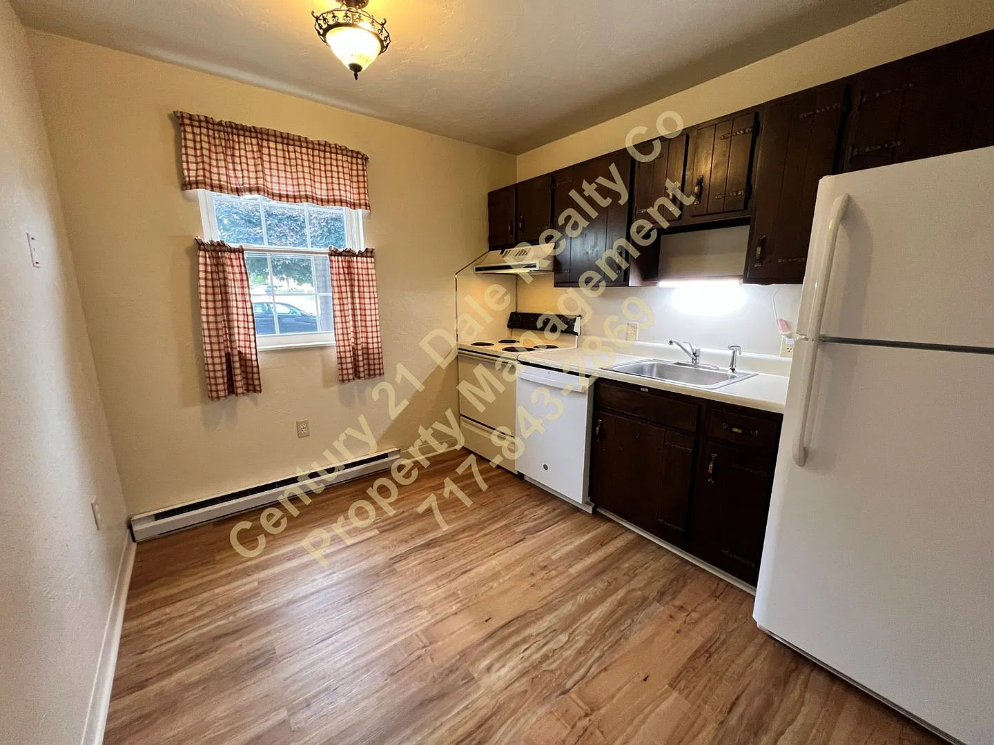 2 BR, 1.5 Bath in West York School District — Photo 2