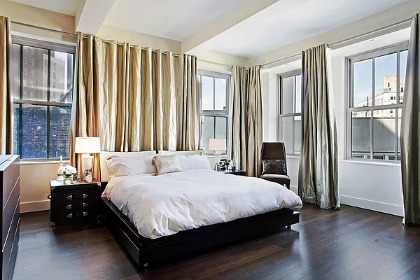 Sold by Corcoran | media 14