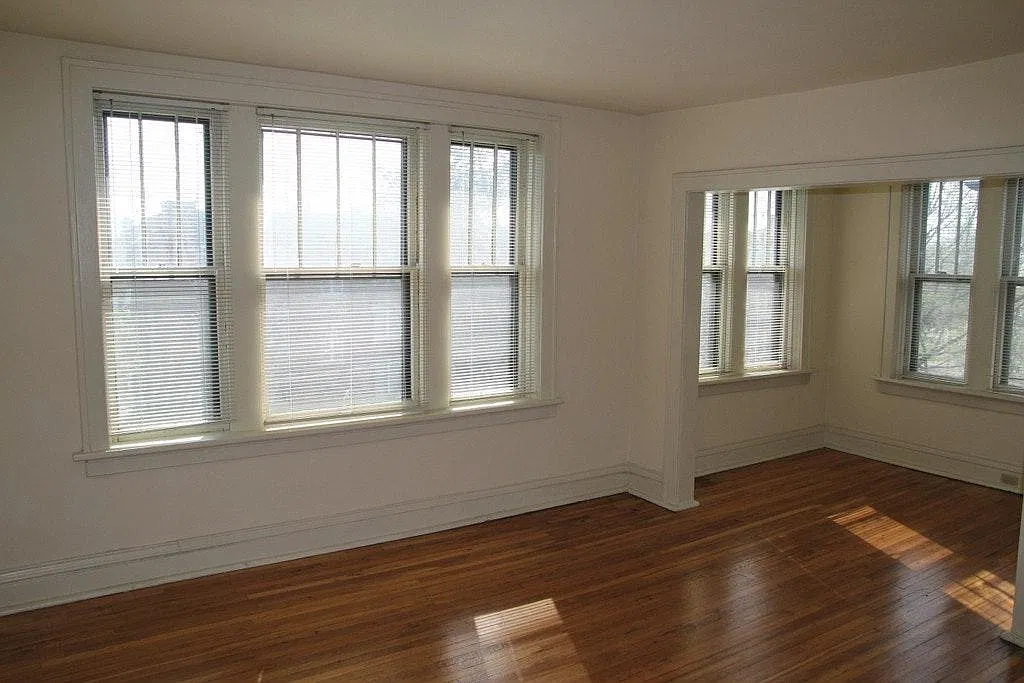 2 bed, 1400 sqft, $1,295 — Photo 2