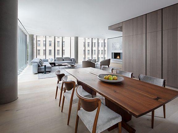 4th image of 152 Elizabeth St APT 4