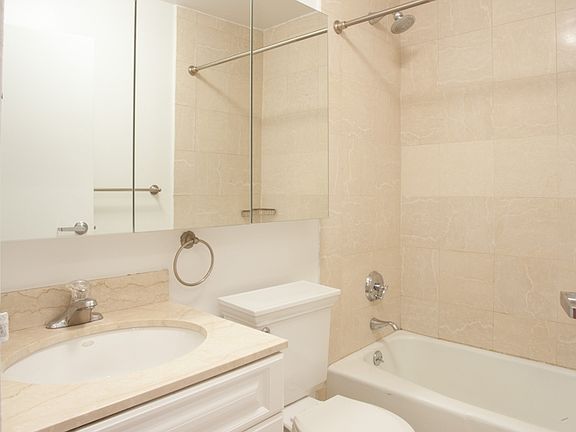 5th image of 201 E 87th St APT 18M