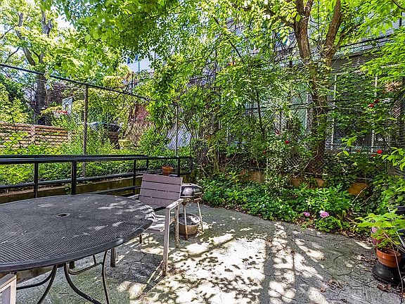 5th image of 338 E 116th St #1FG