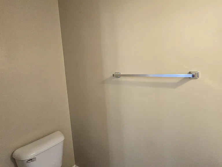 609 Hopewell Park — Photo 18