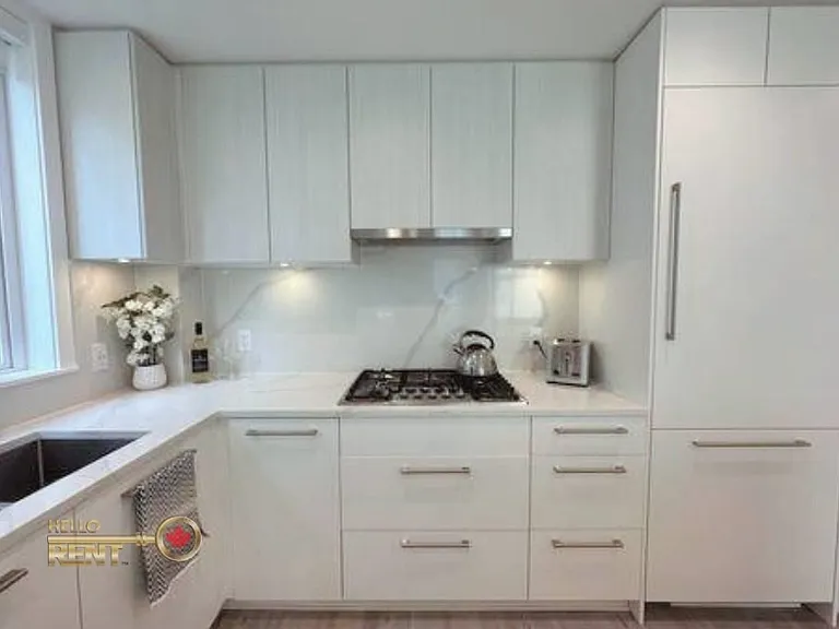 2039 Glenaire Dr #245 — Photo 4