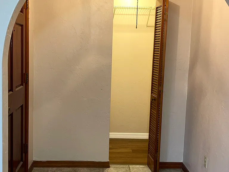 2085 Oak Meadow Cir #2085 — Photo 14