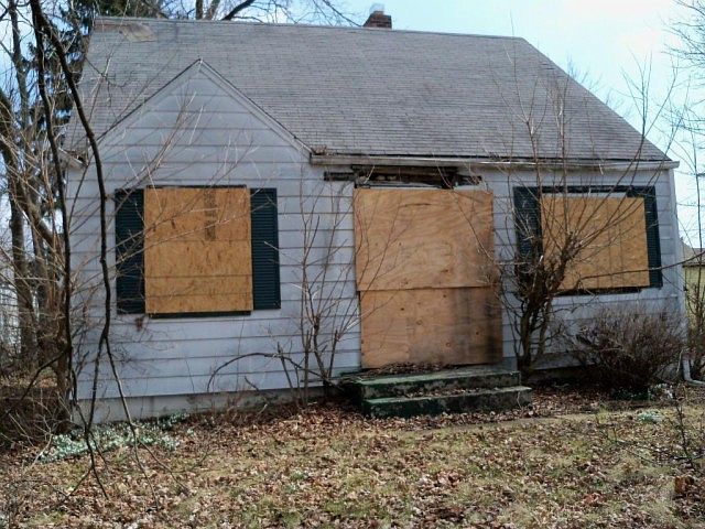 1st image of 2518 Renwood Pl
