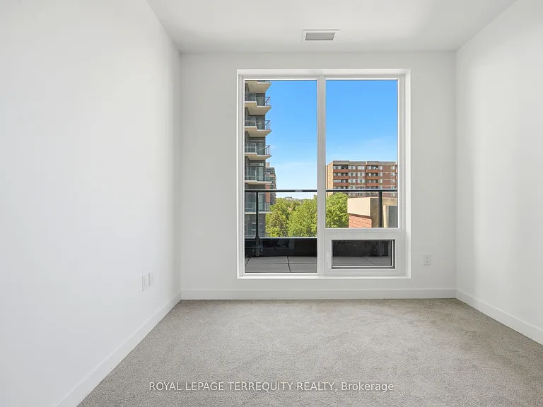 4010 Eglinton Ave W #712 — Photo 23