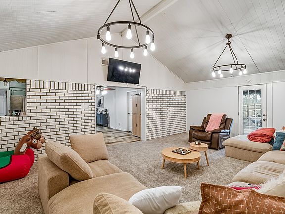 5th image of 30 Collins Rd