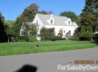 21 Mount Dr, West Long Branch, NJ