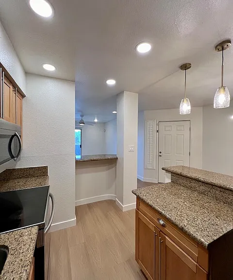 4410 N Longview Ave #220 — Photo 27
