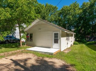 185 Hanson Rd, Saint Paul, MN 55115