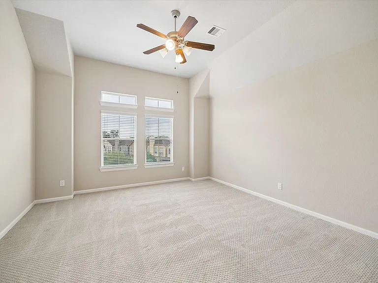 9628 Cambridge Manor Ln — Photo 4