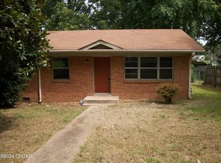 605 E Parkview St, Dyersburg, TN 38024