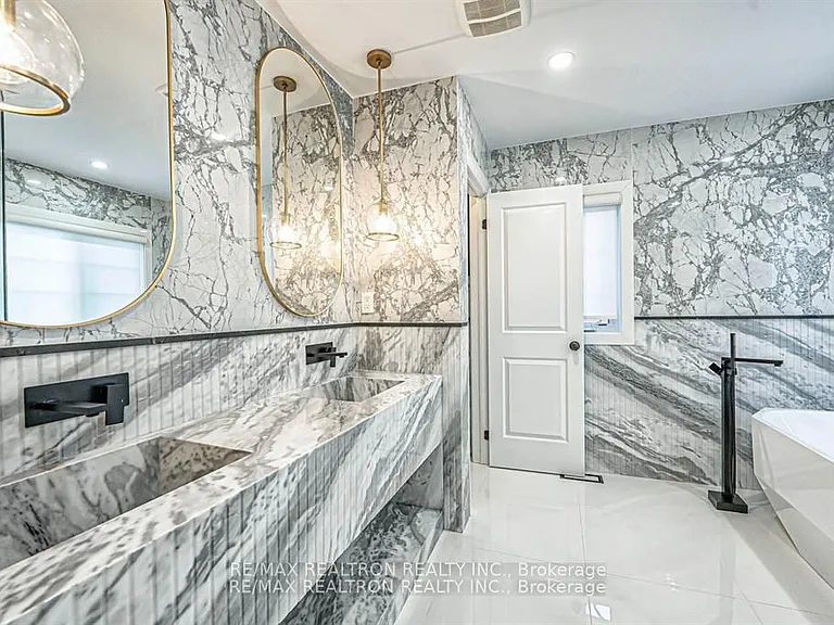 41 Woodgate Pines Dr — Photo 9