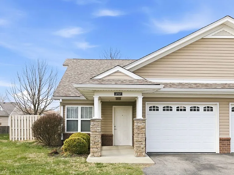 3707 Tuscany Valley Dr — Photo 2